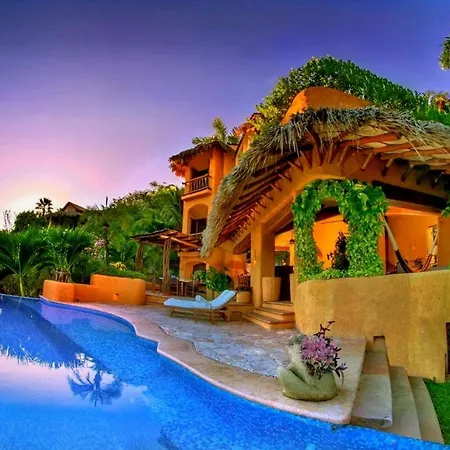 Casa Mia - Exclusive Waterfront Home In Puerto Mio